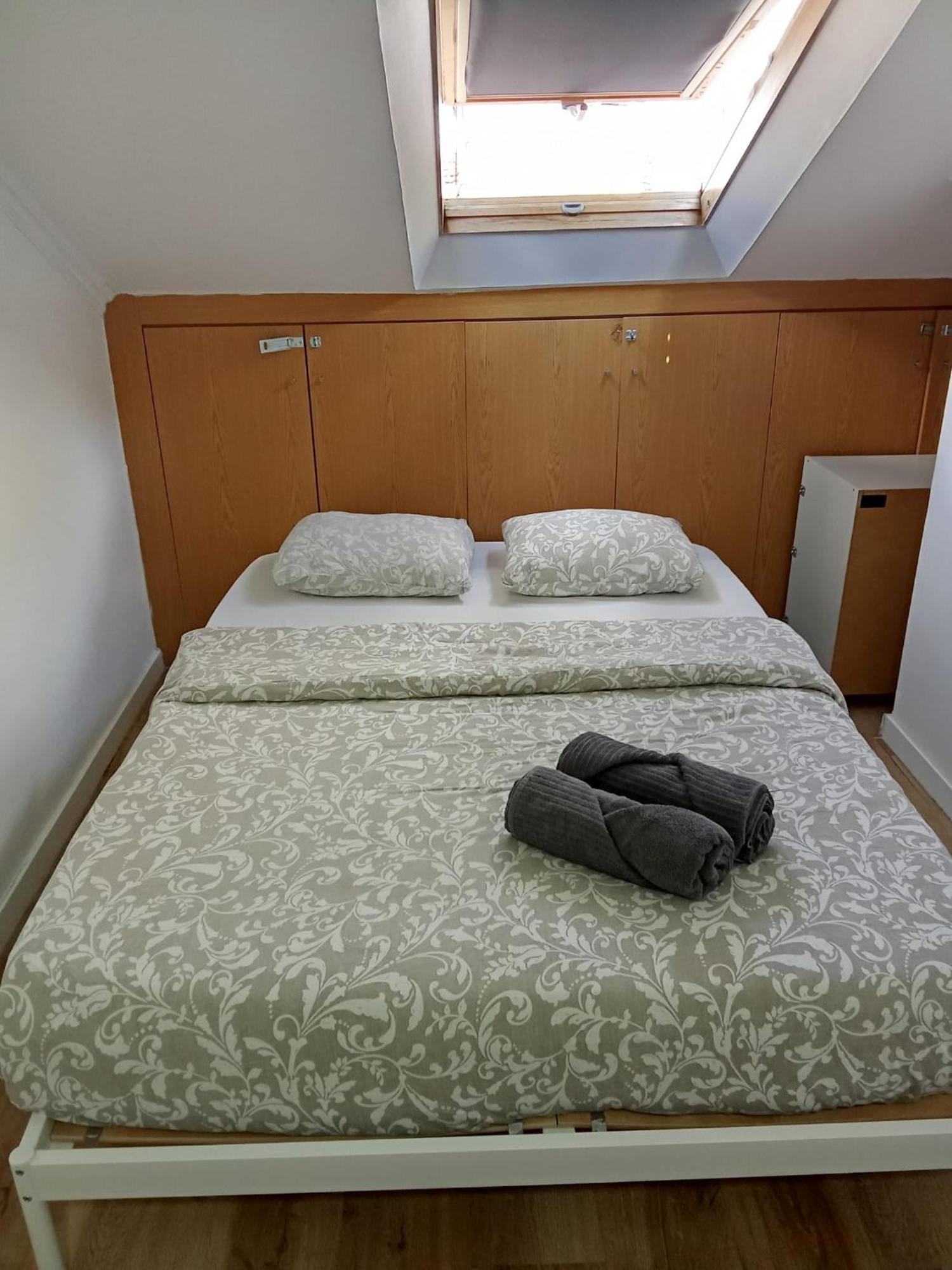 Bica Mini Hostel Лісабон Екстер'єр фото